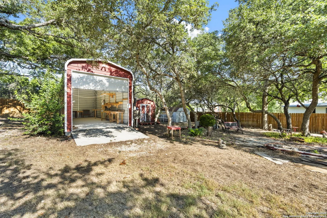 Photo of 835 Tecumseh