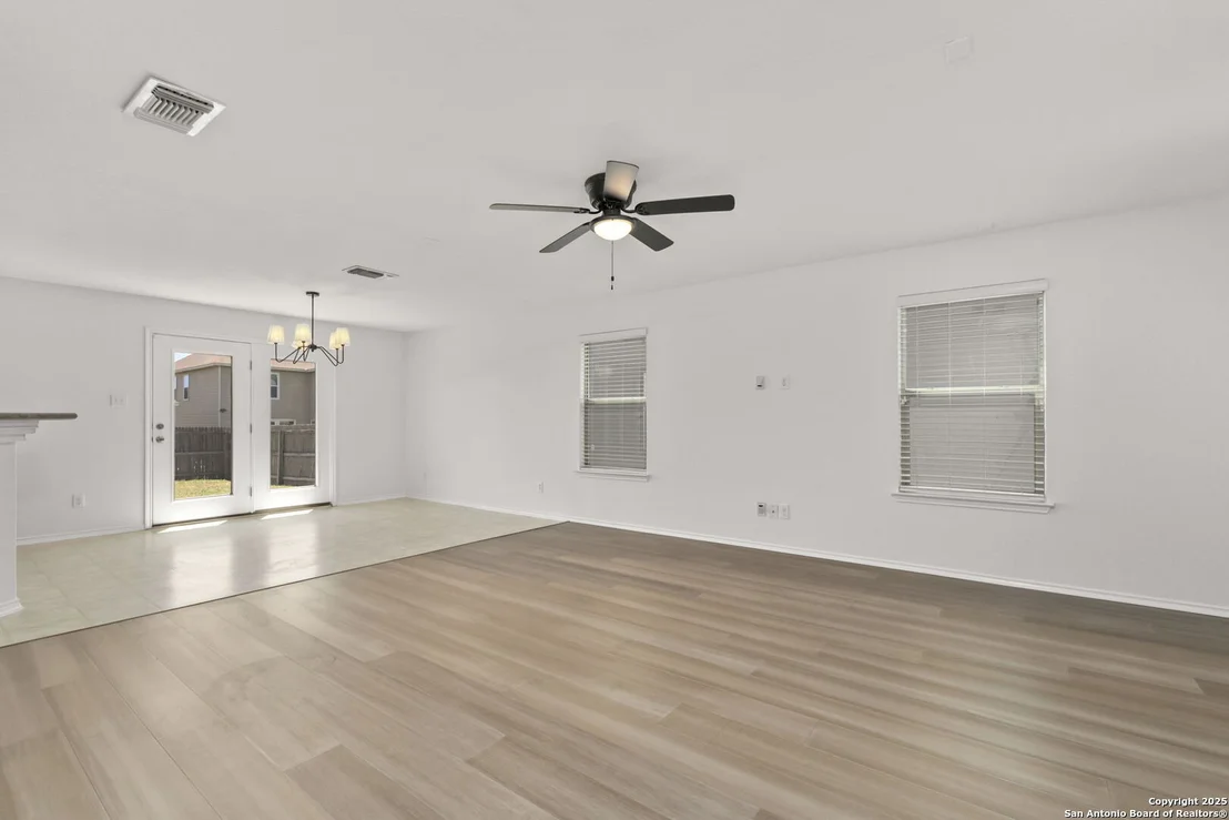 Photo of 3909 Legend Pond