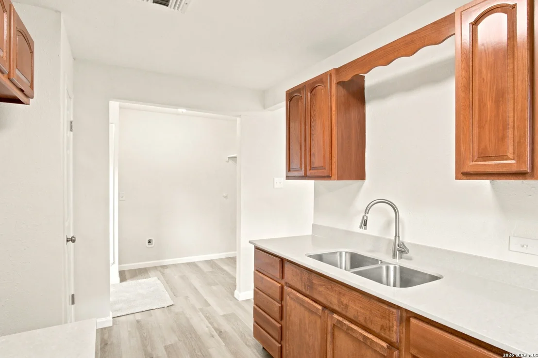 Photo of 438 CRESTHILL RD