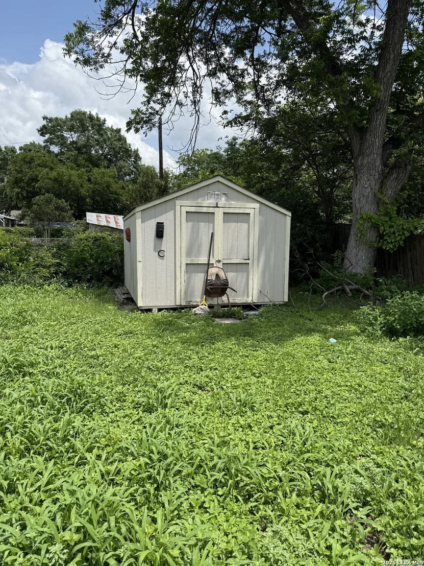 Photo of 210 Chicago Blvd
