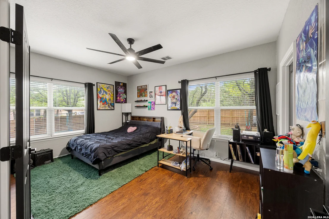Photo of 4903 Green Jameson