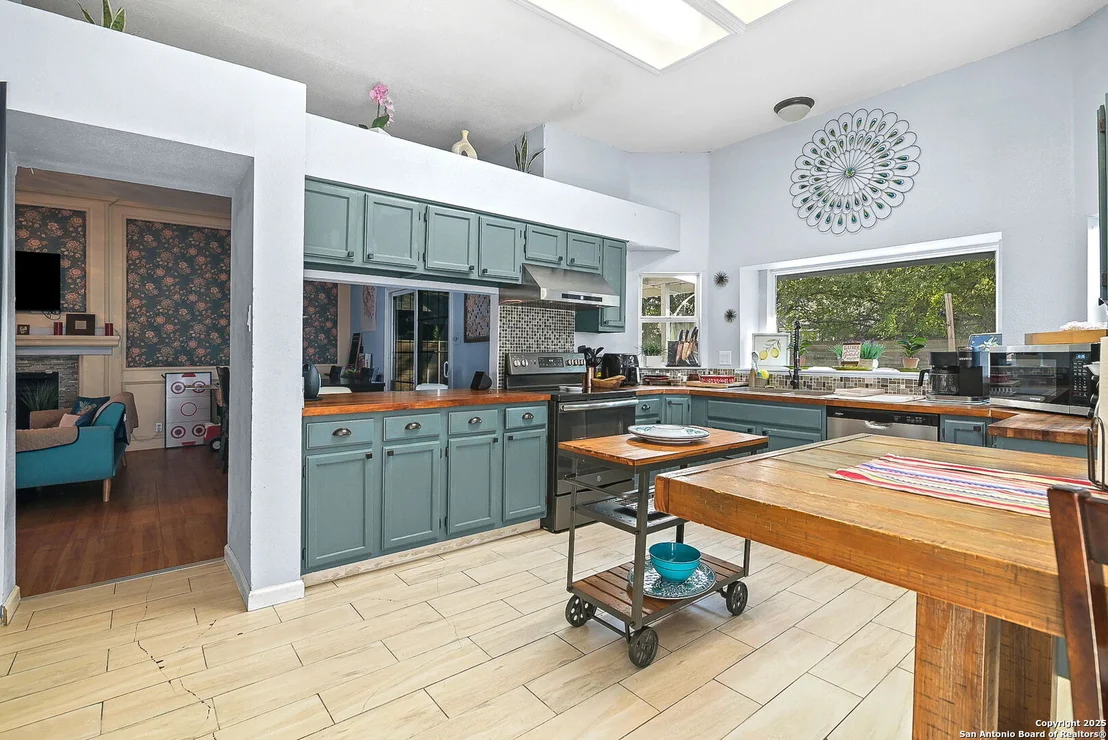 Photo of 10110 Cedarvale