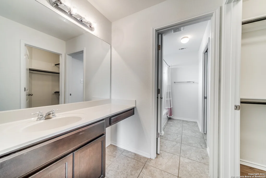 Photo of 120 JOLIE CIR