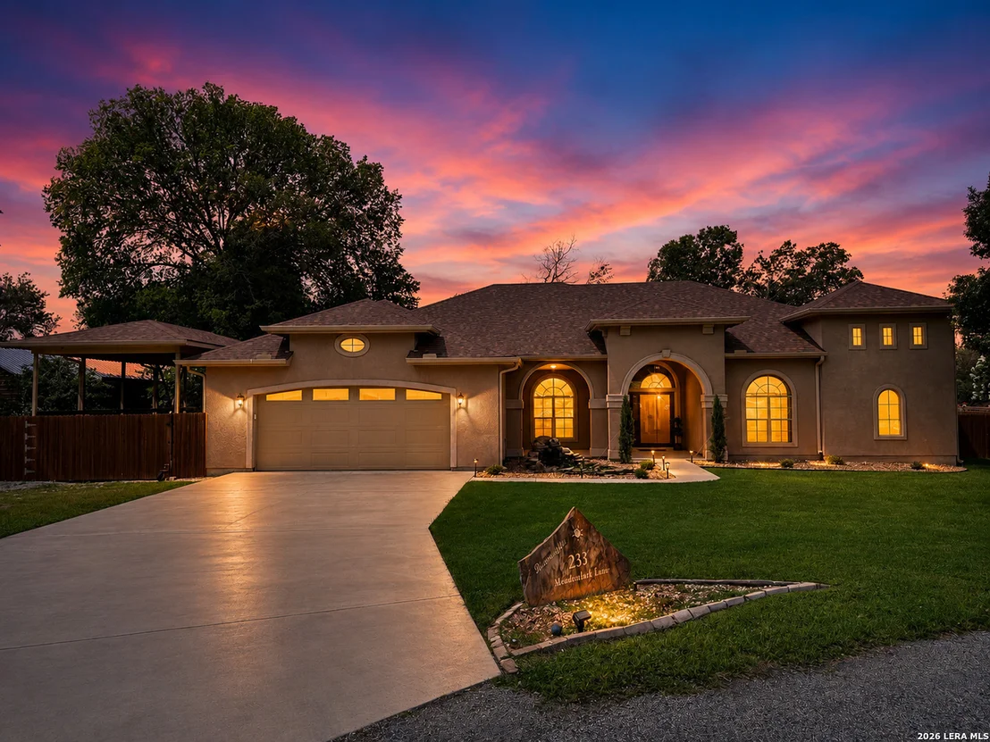 Photo of 233 MEADOWLARK LN