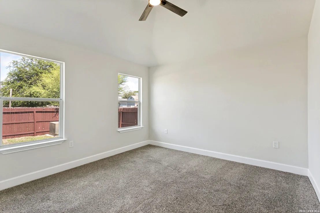 Photo of 8819 MISSION BRK