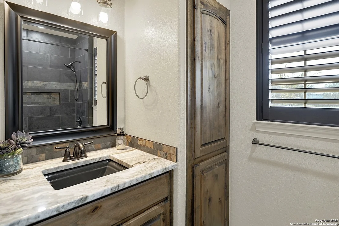 Photo of 1309 E
