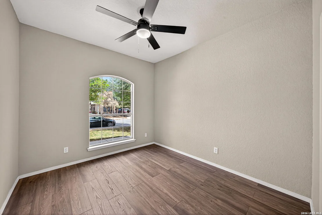 Photo of 823 Antler Post