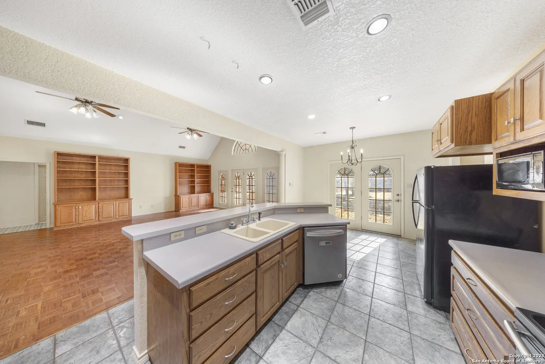 Photo of 3100 ROLLING OAKS DR