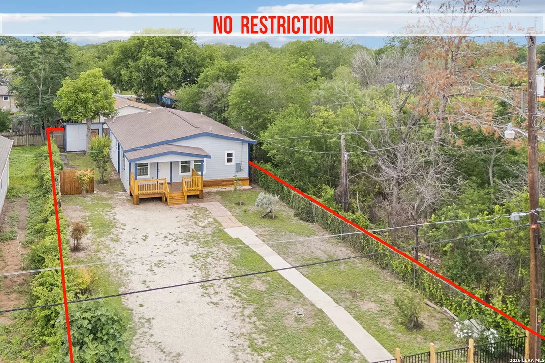 Photo of 426 IKE ST