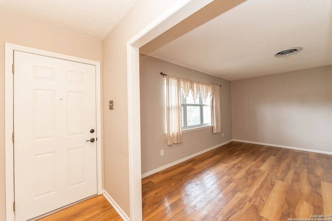 Photo of 409 Pecan Dr.