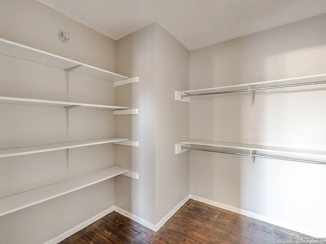 Photo of 302 REGENT