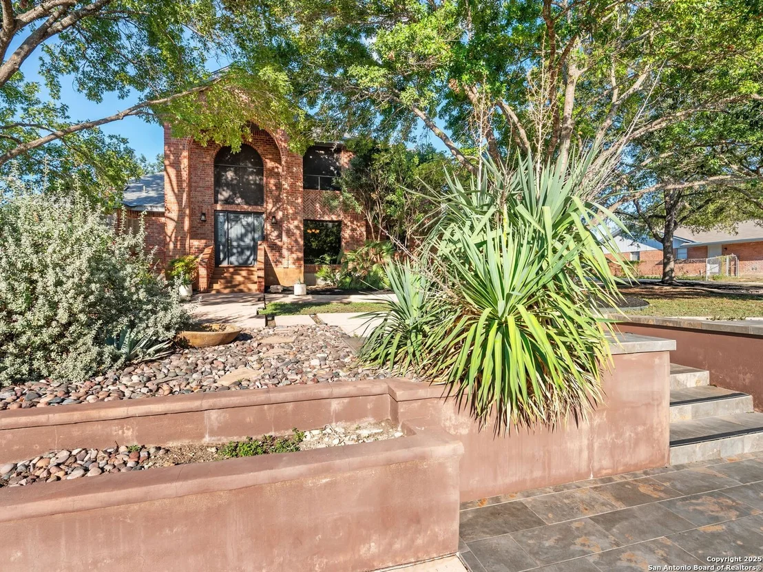 Photo of 332 Towne Vue