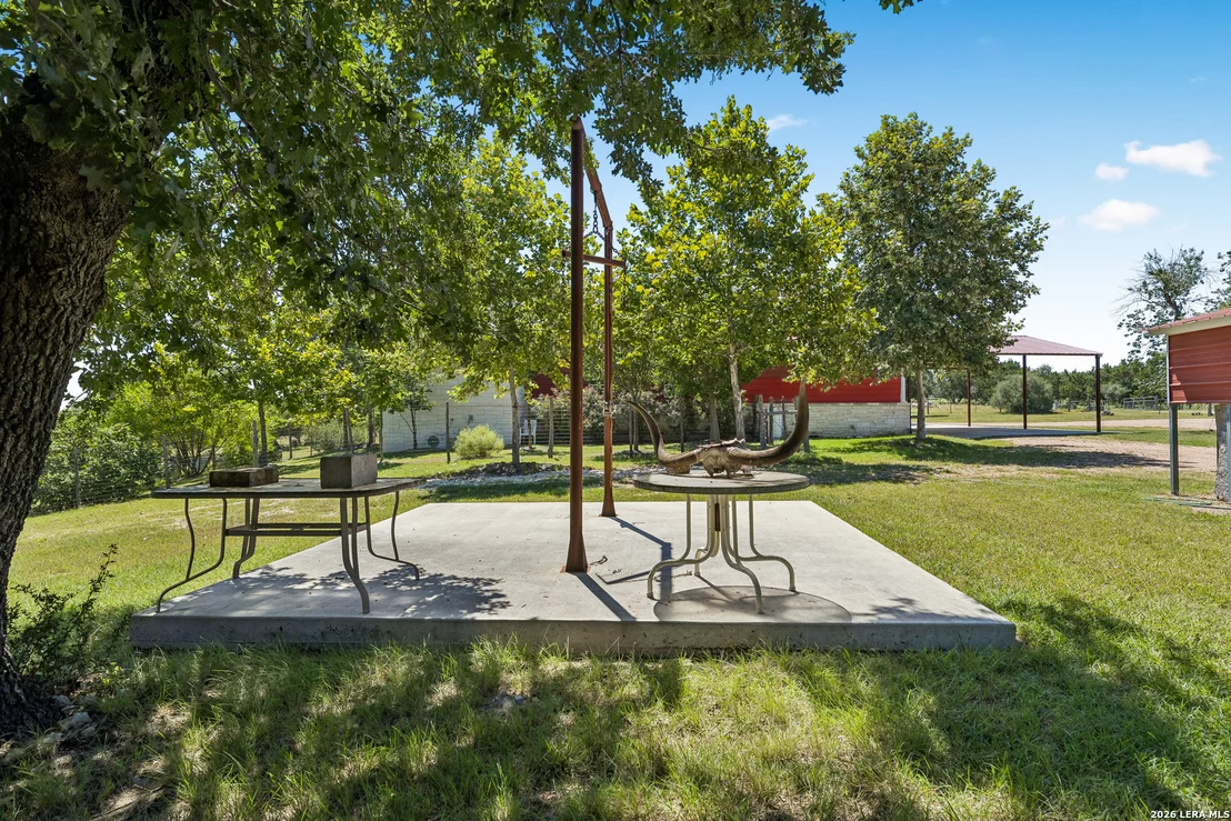 Photo of 652 OVERLOOK DR