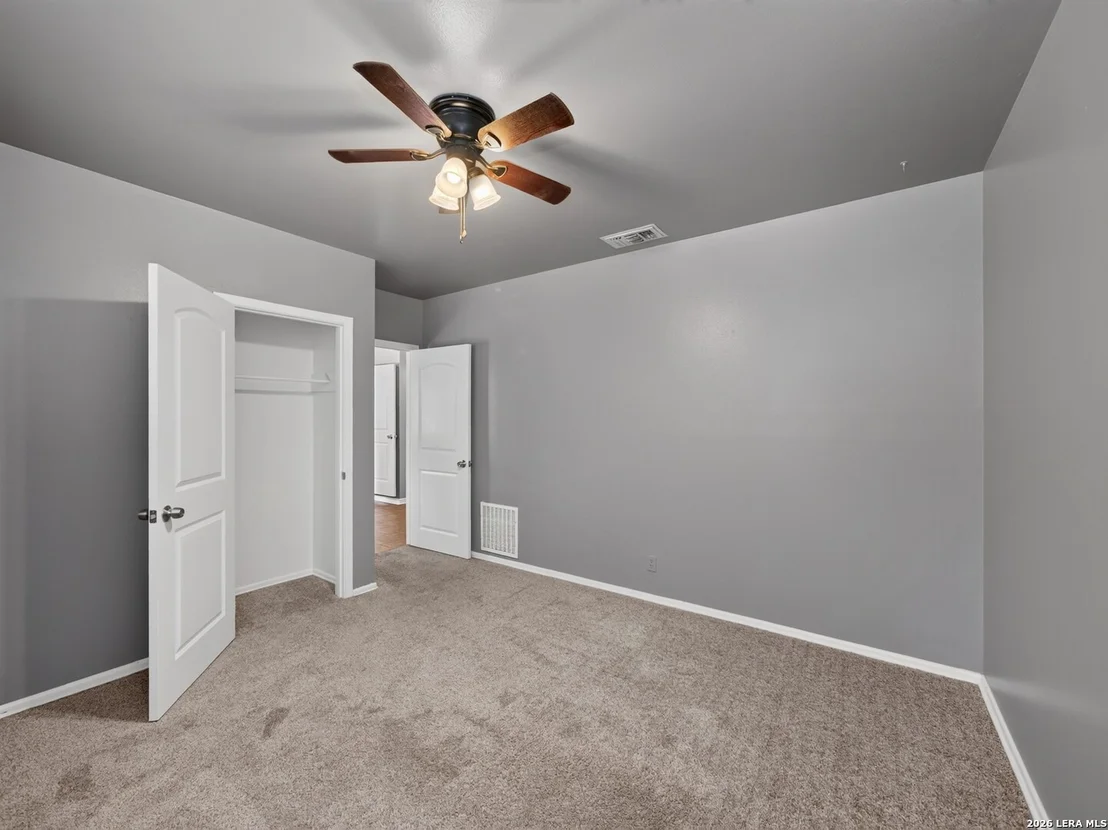 Photo of 621 Balfour Dr