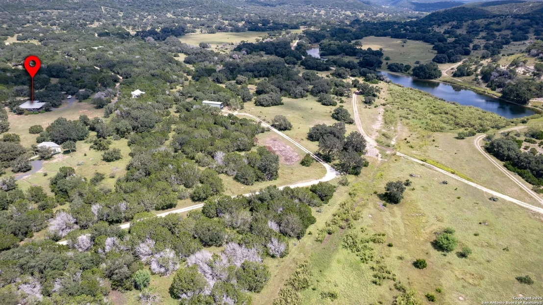 Photo of 565 Loop Rd.