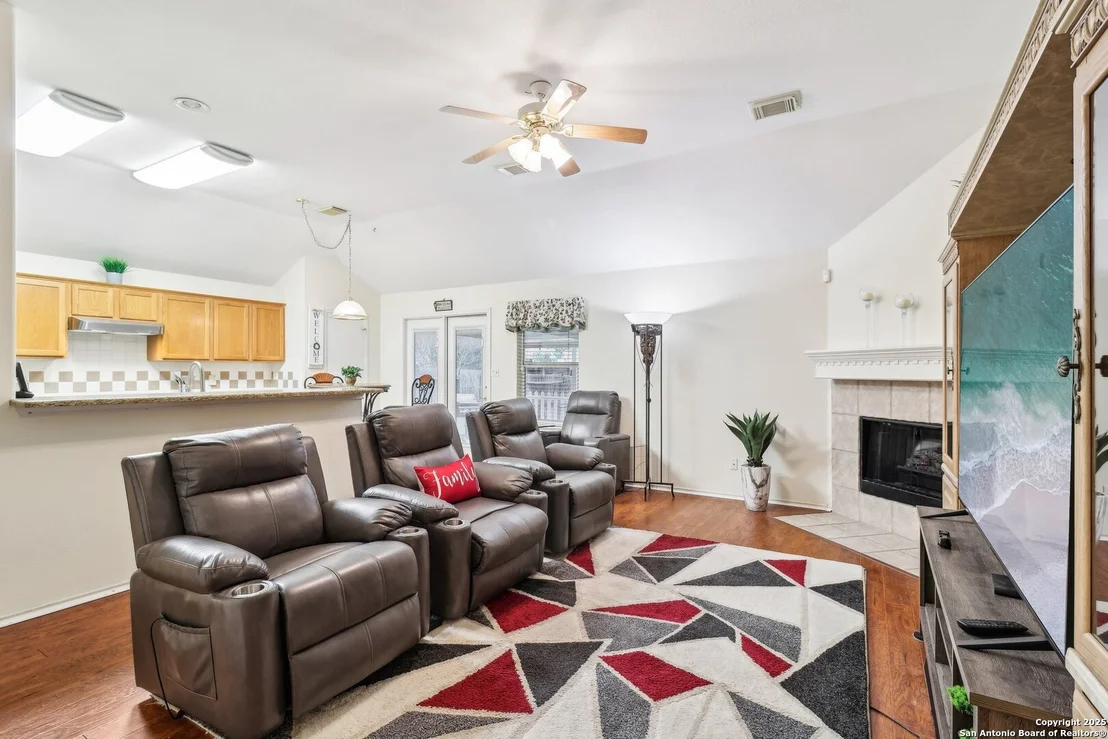 Photo of 9730 COPPERCREEK