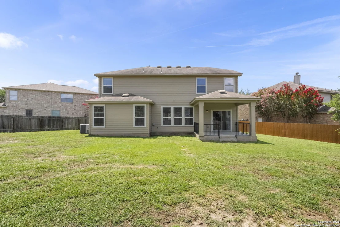 Photo of 213 Springtree Parkway