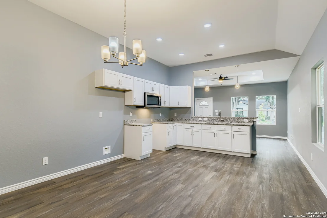 Photo of 226 Frost