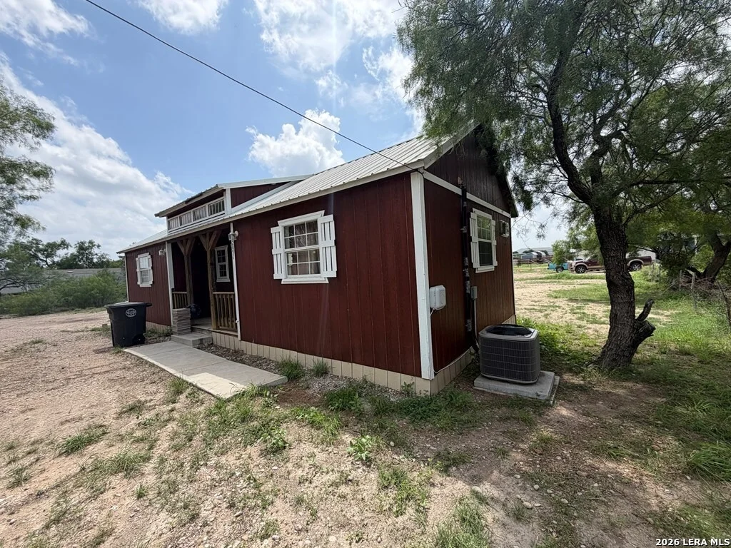 Photo of 3891 Cross Creek Dr