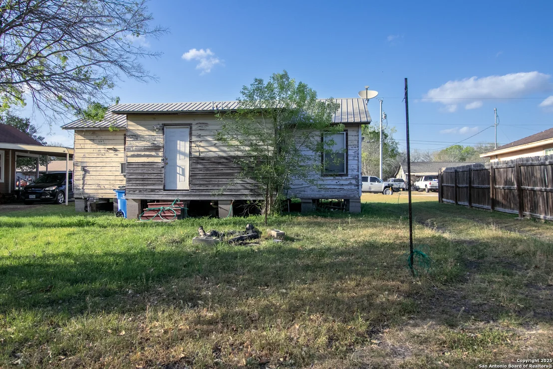 Photo of 127 Roosevelt Dr