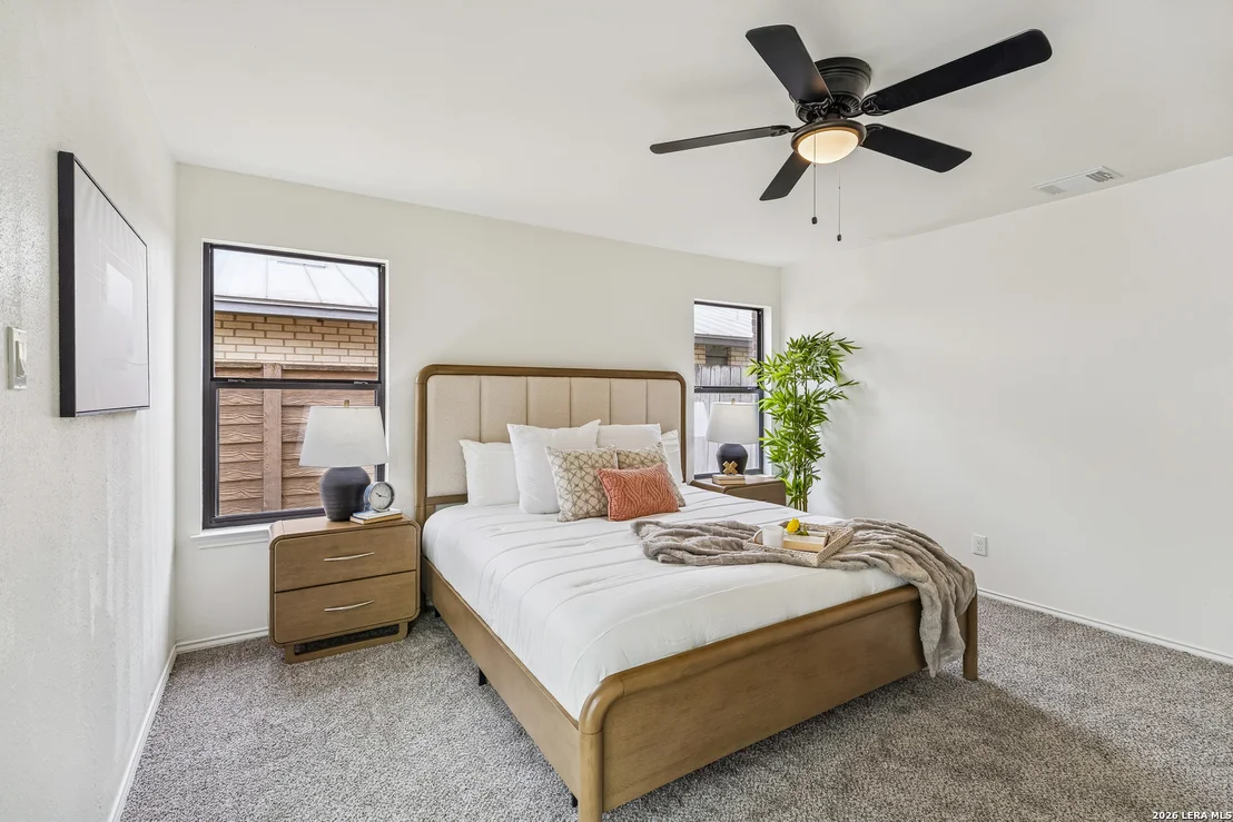Photo of 1430 Synandra