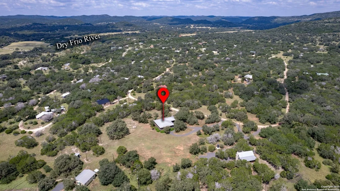 Photo of 565 Loop Rd.