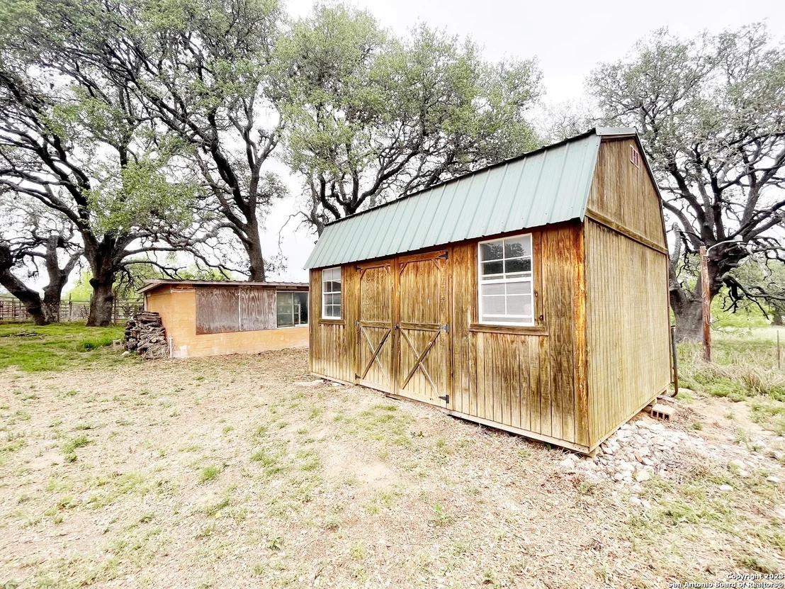 Photo of 1722 COUNTY ROAD 676