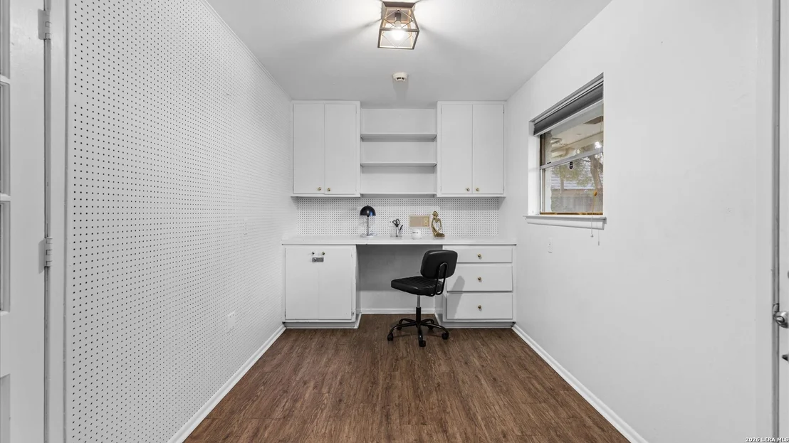 Photo of 425 Crestwind