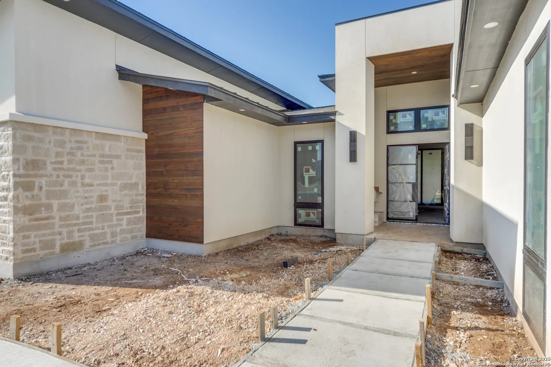Photo of 325 Ranch Heights