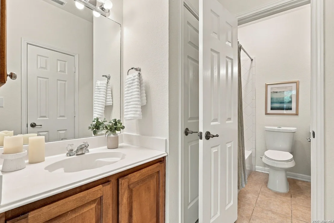 Photo of 18619 Rogers Pl