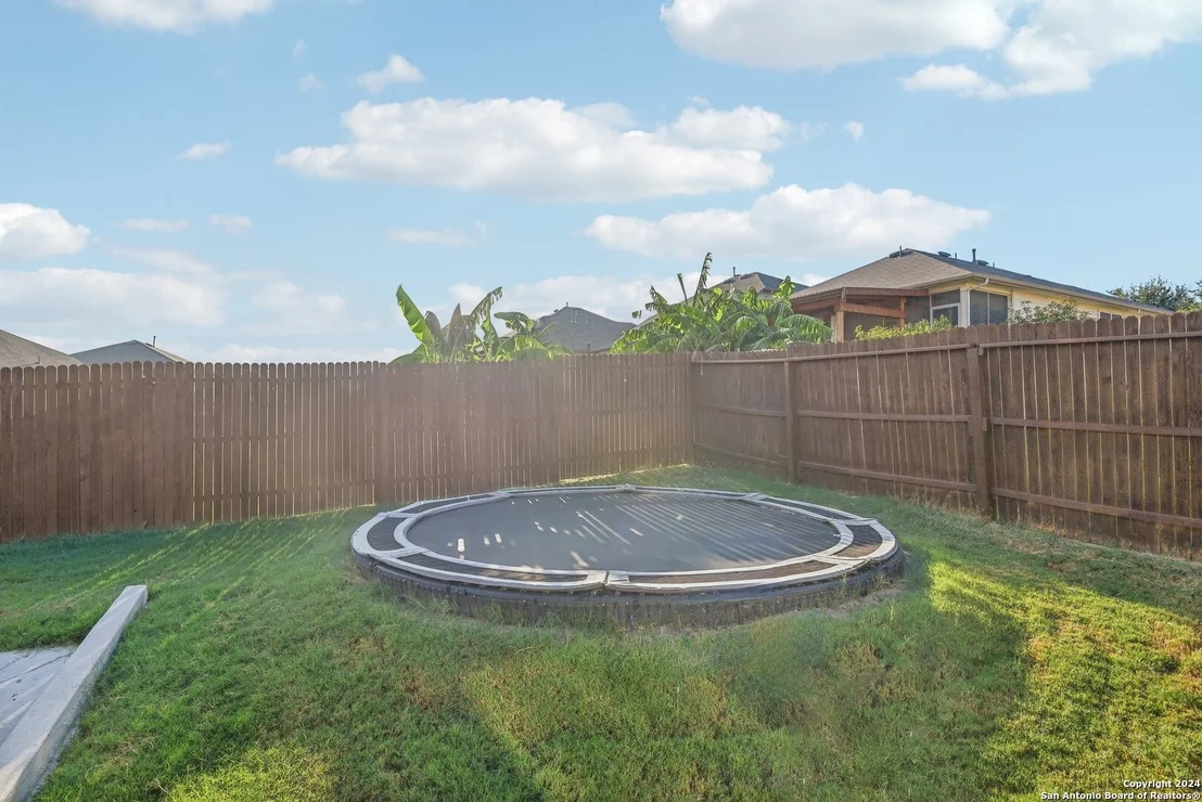 Photo of 429 KINGS WAY