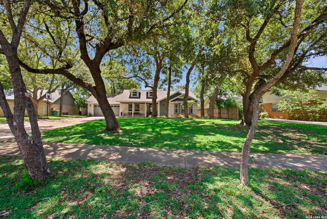 Photo of 109 CIBOLO CROSSING DR