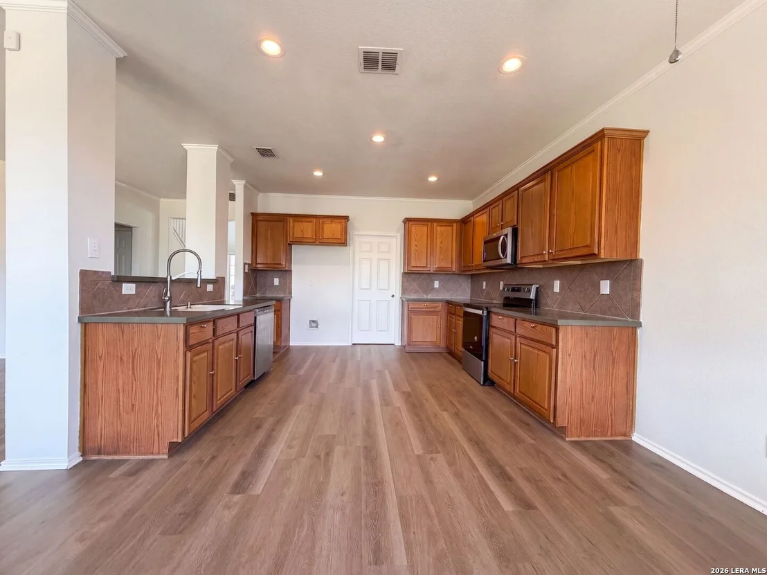 Photo of 129 CARMEL DR