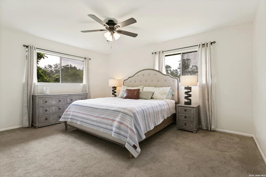 Photo of 3881 MENGER DR