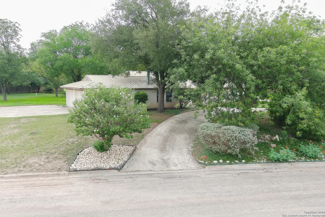 Photo of 608 Cenizo Blvd