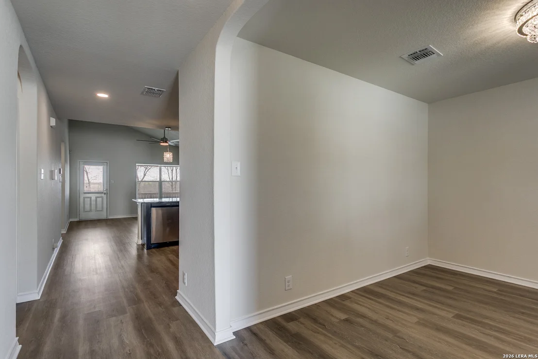 Photo of 2915 SUNSET BEND