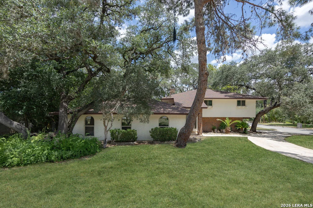 Photo of 301 Sagecrest Dr