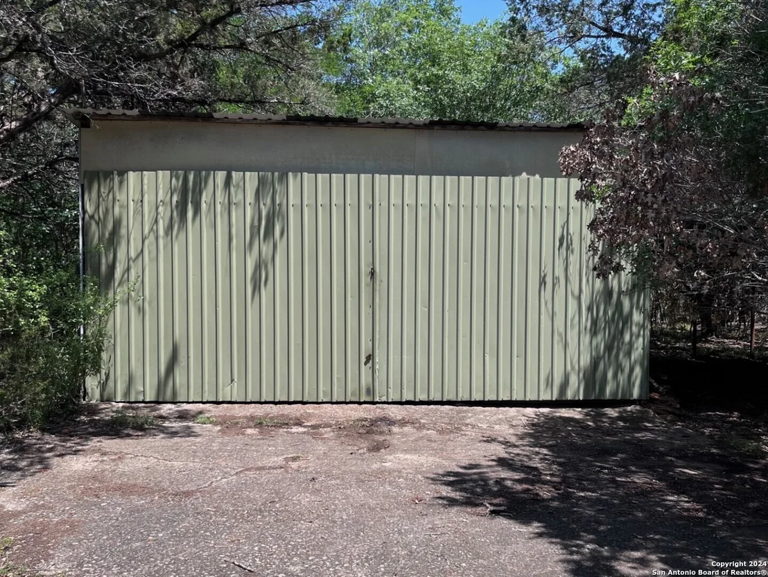 Photo of 1605 Zane Grey