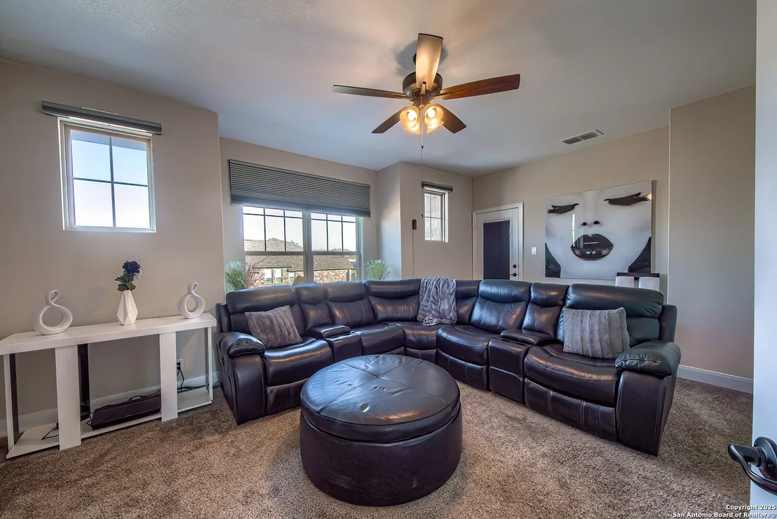 Photo of 950 Lone Cypress