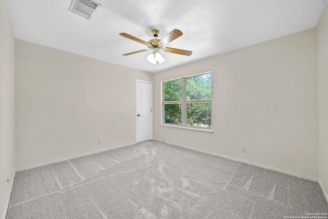 Photo of 21907 Kenton Croft