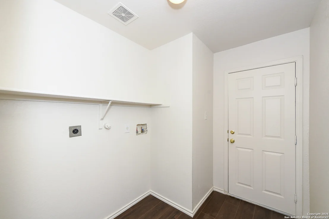 Photo of 8118 Grissom Circle