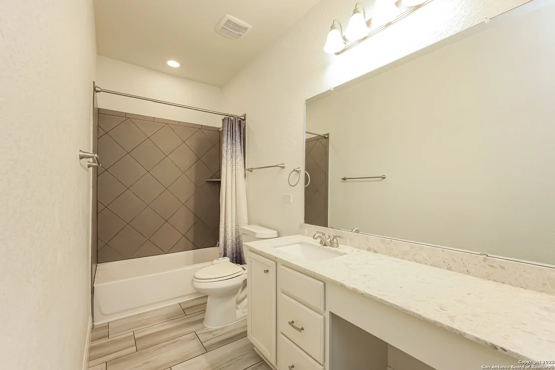 Photo of 13322 Chalk Hill