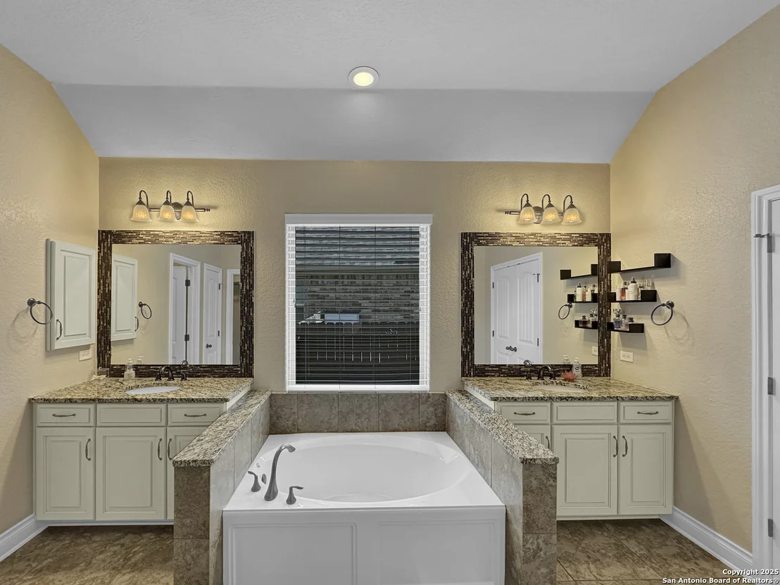 Photo of 106 Alder Woods