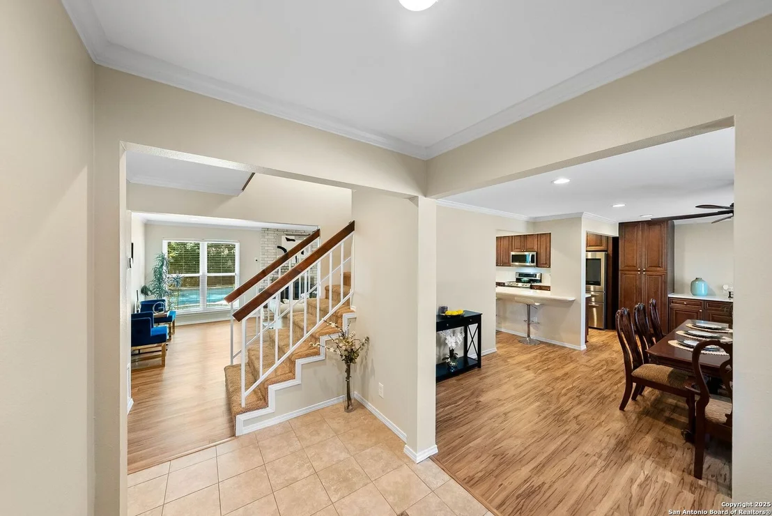 Photo of 15251 Oak Spring