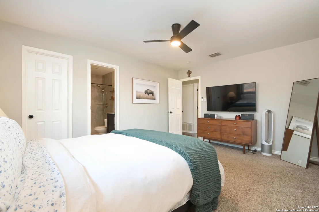 Photo of 814 Tibbits