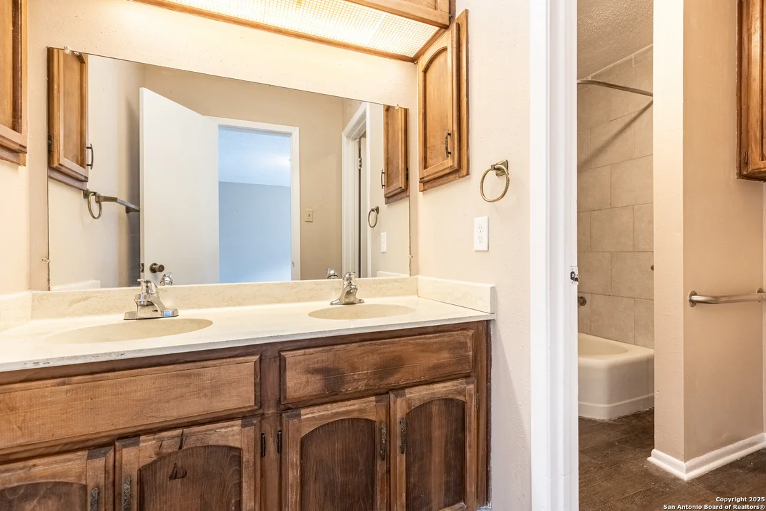 Photo of 5814 pineway