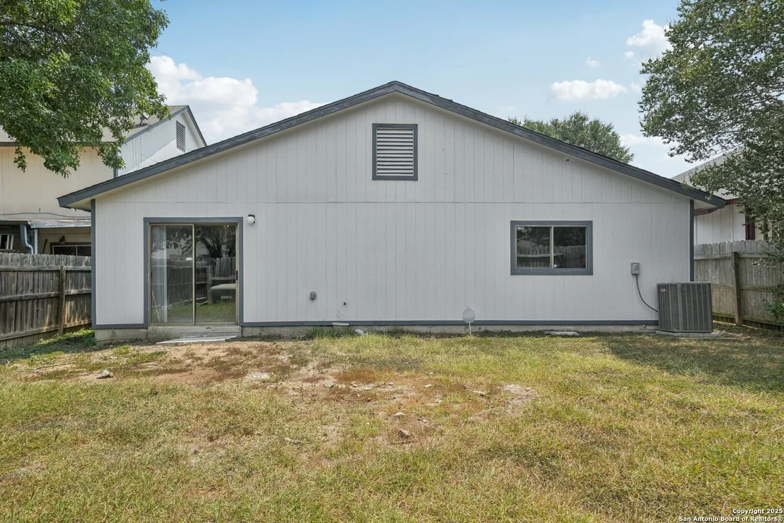 Photo of 8343 Bent Meadow