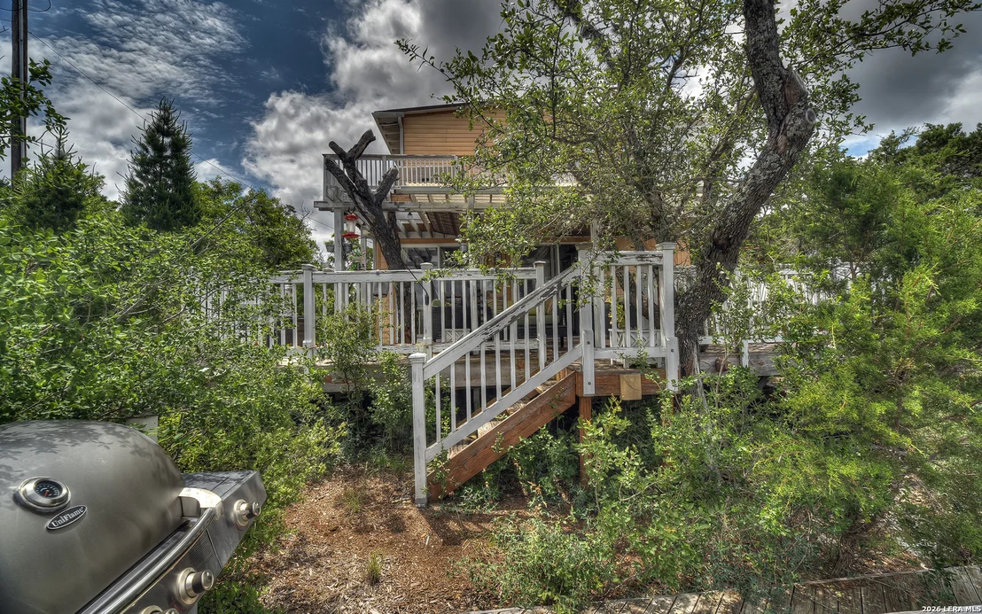 Photo of 982 Skyview Ln