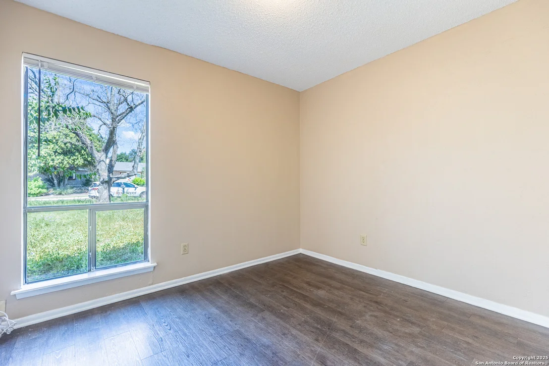 Photo of 5814 pineway