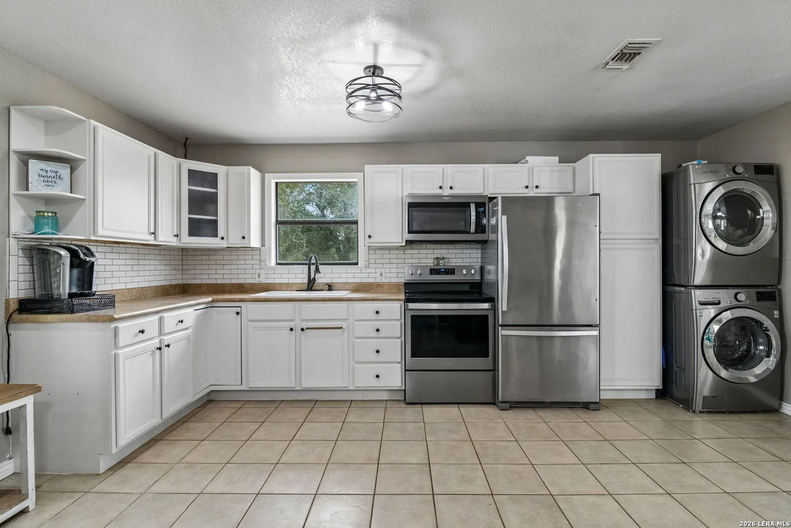 Photo of 307 Broken Arrow
